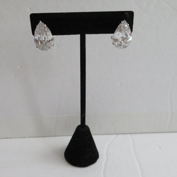 Pear Shape Faceted Crystal Rhinestone Stud Lever Back Earrings Silver Tone - Picture 2 of 11